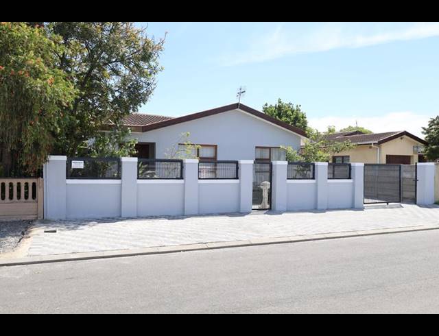 3 BEDROOM HOUSE FOR SALE IN EERSTERIVIER INDUSTRIA